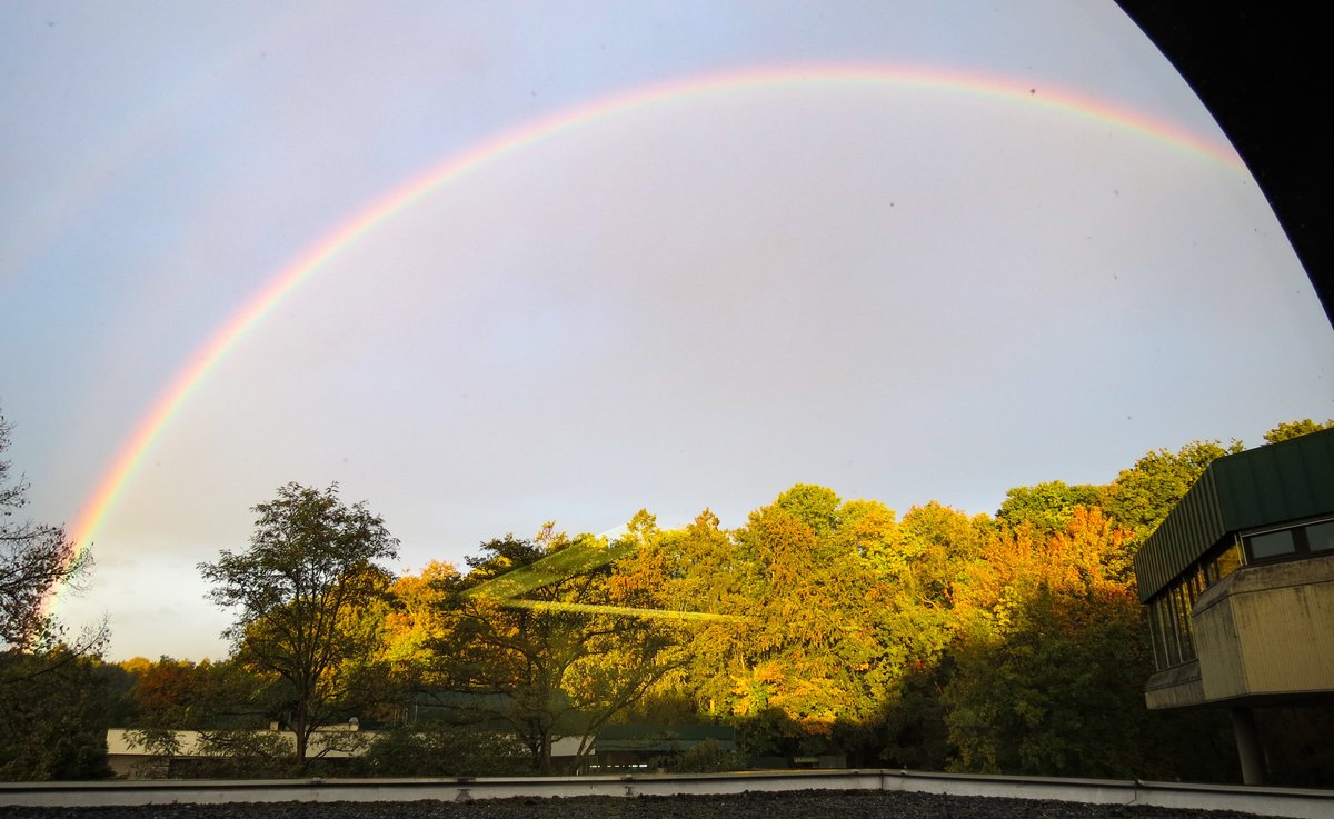 Foto eines Regenbogens an der Universität Konstanz